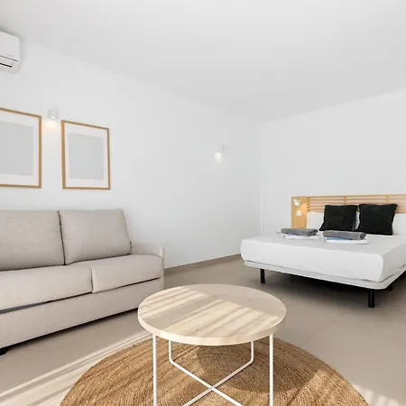 Aloe - Vipvipvillas فيلة بلايا بلانكا